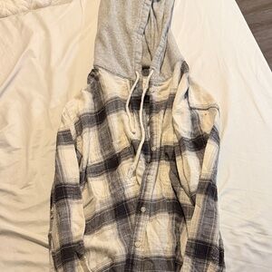 American Eagle Outfitters Gray and Black Plaid Hoodie
